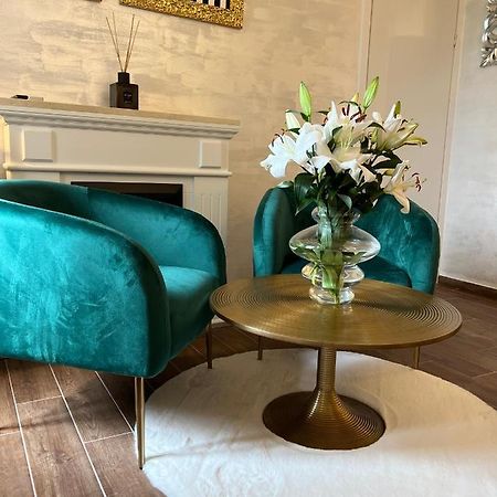 La Dolce Vita Luxury II Apartments With Best Free Private Parking In Center Pola Esterno foto