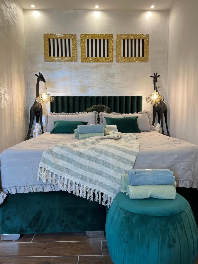 La Dolce Vita Luxury II Apartments With Best Free Private Parking In Center Pola Esterno foto
